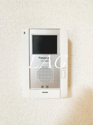 【セキュリティ】 | メゾン・ディライト | モニター付きインターホンです。