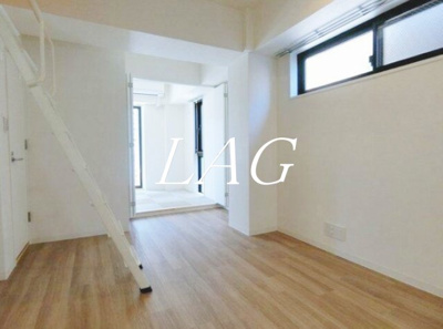 【居間・リビング】 | トライアングル目黒 | 洋室のお部屋です。