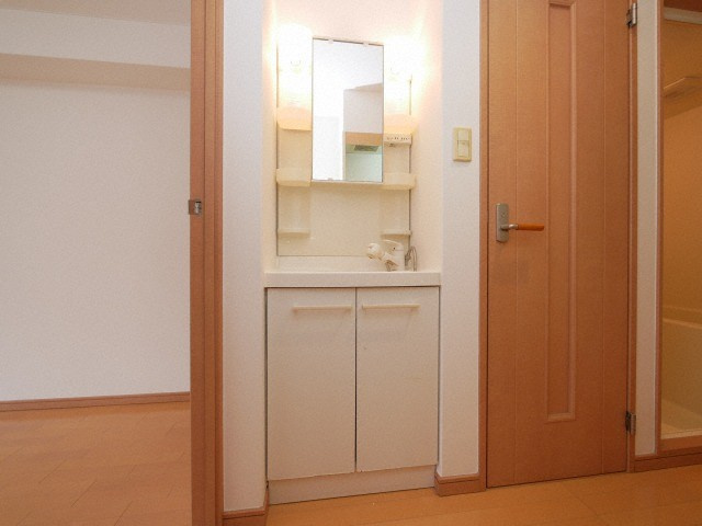 エスコート桑津の洗面所