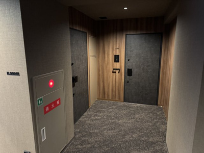 【その他共用部分】 | デュ・レジア平尾レジデンス | 8階共用廊下（内廊下となります）