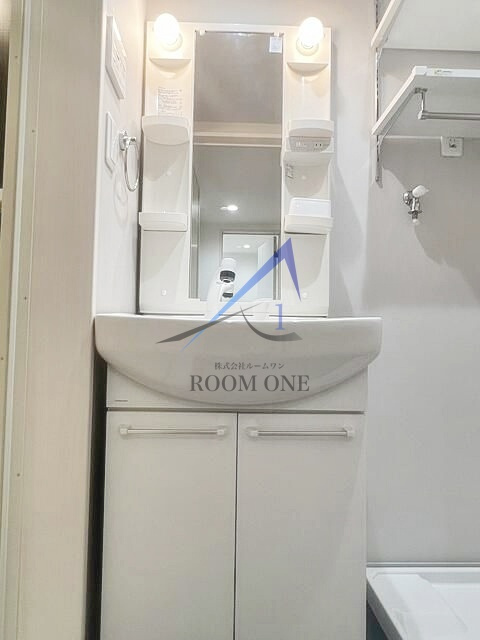 ラファライズの洗面所|独立洗面台です。