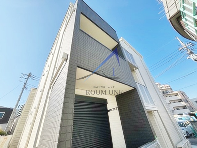 ＡＫｒｙｓｔａｌの外観|外観です。