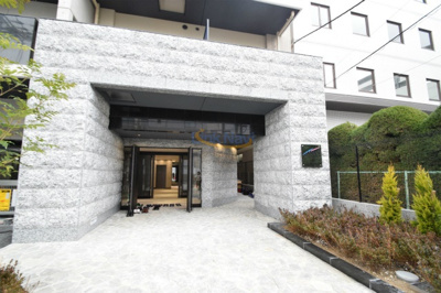 【エントランス】 | サムティ江坂レガーロ