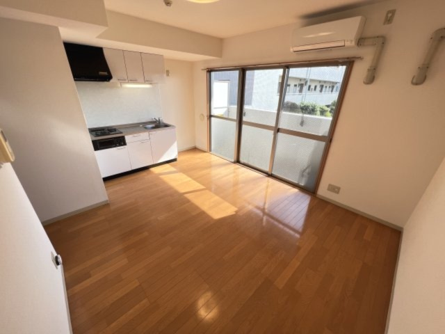 【居間・リビング】