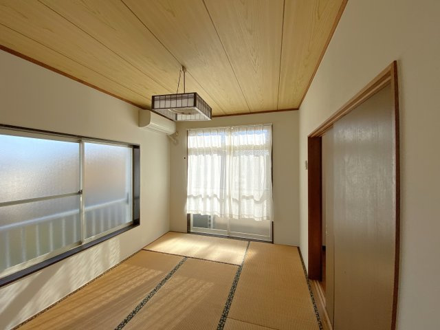 フラワーハイツの和室