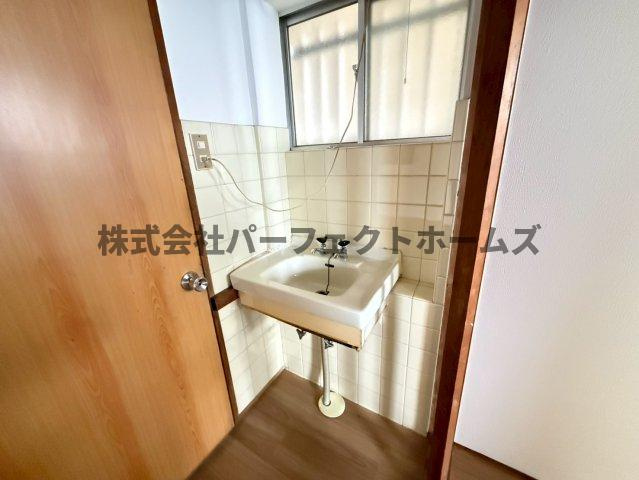 御幸東町戸建　賃貸の洗面所|洗面所です