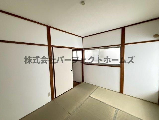 御幸東町戸建　賃貸の和室|和室があれば、来客や子供用のスペースとして活躍します