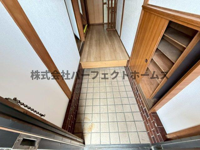 御幸東町戸建　賃貸の玄関|落ち着いた玄関です