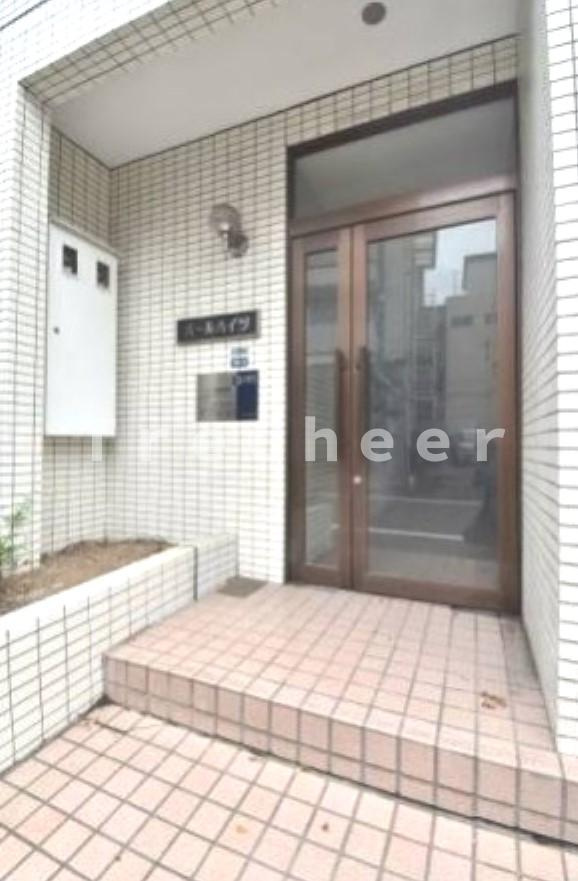 パールハイツのエントランス