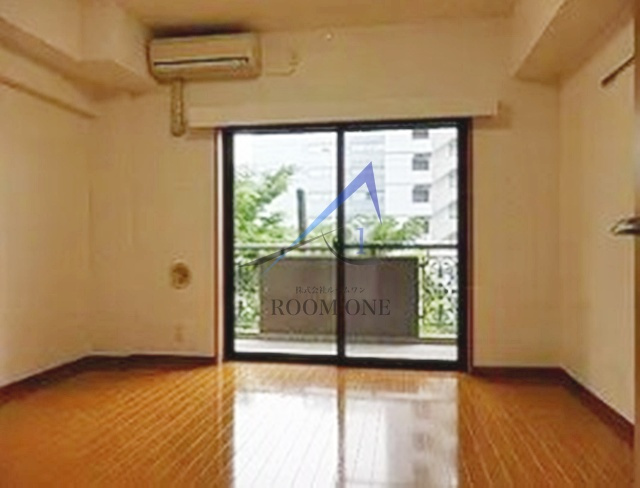 グリフィン新横浜・伍番館の居間・リビング|洋室のお部屋です。