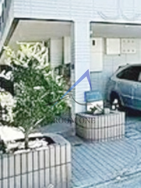 ＲＥＰＯＳＥのエントランス|エントランスです。