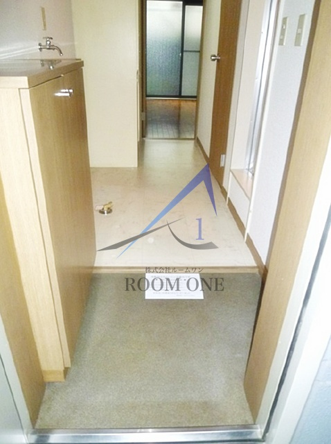 ＲＥＰＯＳＥの玄関|玄関です。