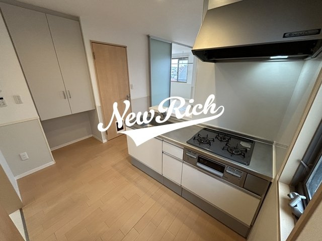 前橋市西片貝町３丁目のアパートの居間・リビング