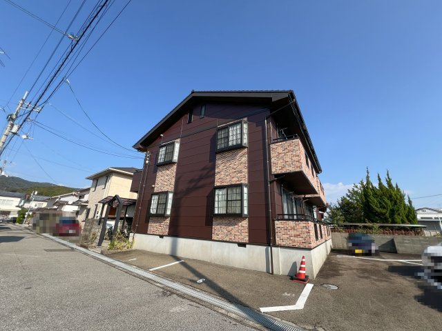 SUN HEIGHTS 南久万の外観