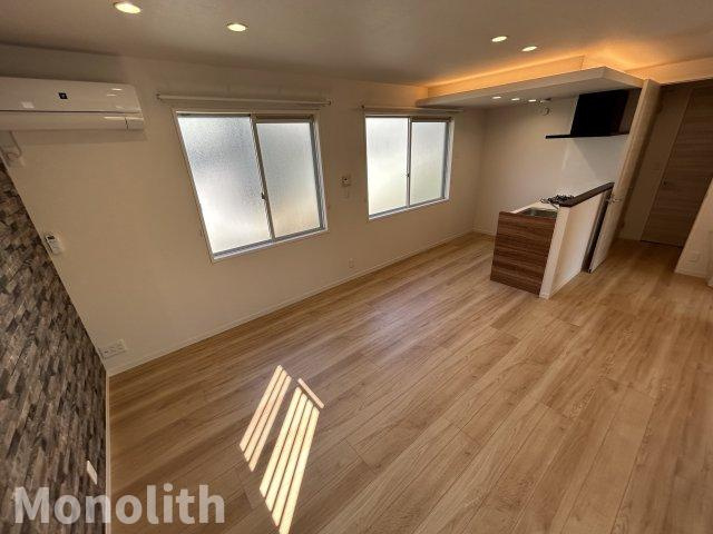 ロジュマンイズミB棟の居間・リビング