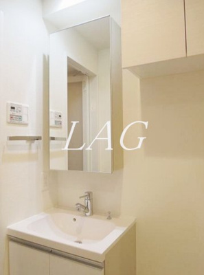 【洗面所】 | レアライズ西川口 | 洗面台です。