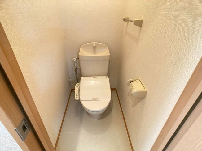 【トイレ】 | ジュネス陽光台 Ⅱ | 温水洗浄暖房便座