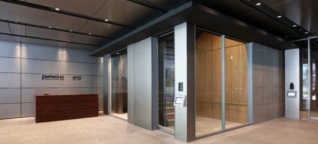 PMO　EX　新大阪のエントランス