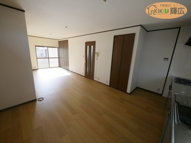 【居間・リビング】 | 加古川市別府町別府　中古戸建