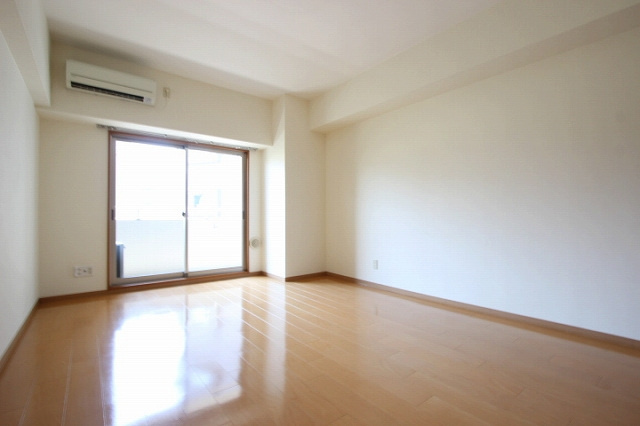 東雲パレスの居間・リビング