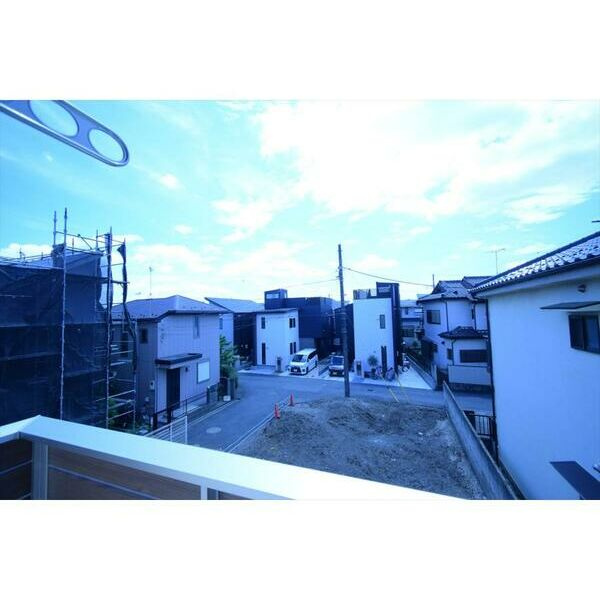 西東京市泉町４丁目貸家のバルコニー