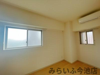 【洋室】 | プランドール千種 | 6帖