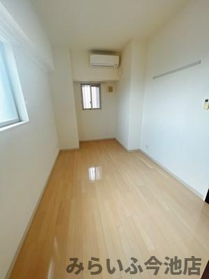 【洋室】 | プランドール千種 | 6帖