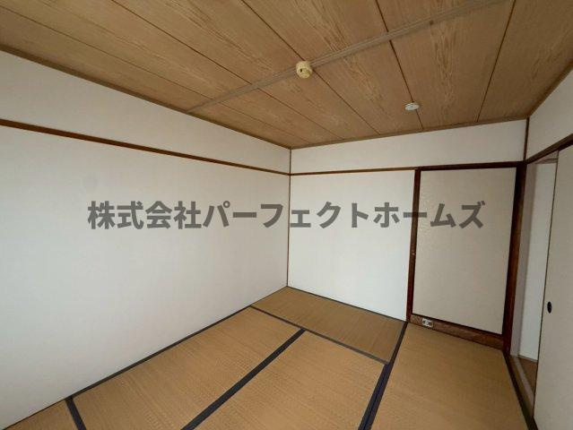 御殿山コーポB棟の和室|ゆったりとくつろげる和室です