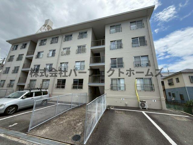 御殿山コーポB棟
