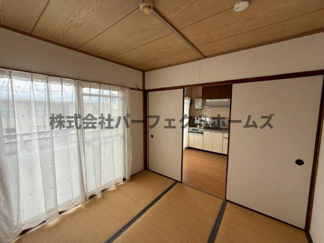 御殿山コーポB棟の和室|来客時にも便利な和室付き