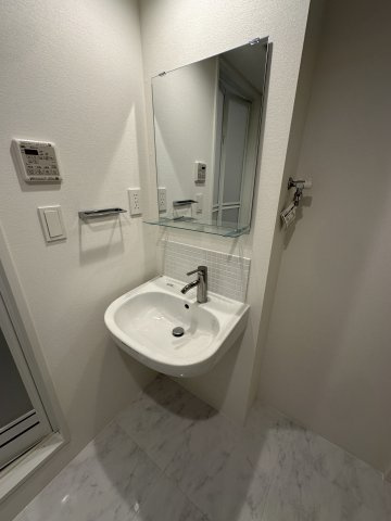 ＧＲＡＮ ＰＡＳＥＯ 池尻大橋の洗面所|忙しい朝には欠かせない洗面所です