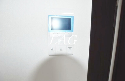 【設備】 | ラフィーヌ雅 | モニター付きインターフォンです。