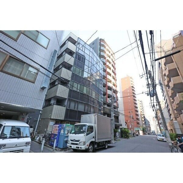 アーデン堺筋本町の外観