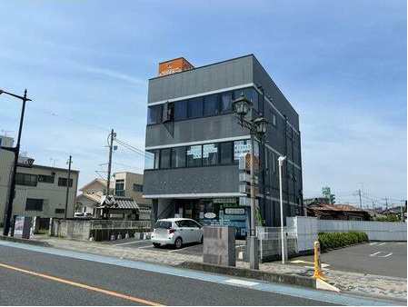 埼玉県本庄市　一棟ビルの外観