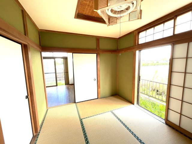 長生村小泉1556-13中古戸建の和室