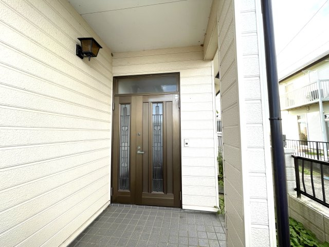 長生村小泉1556-13中古戸建のエントランス