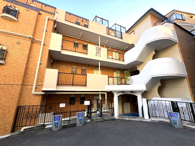 キャッスルマンション荒木町の外観