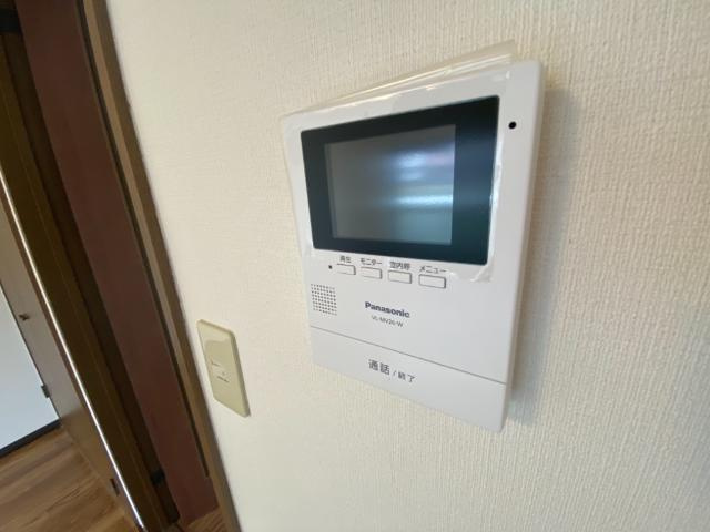 ユースパレス土井の内装|カメラ付インターホン