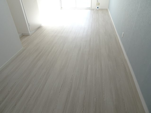 第3メゾンドラポールの居間・リビング