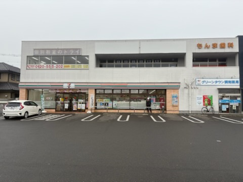 SEKビルディングの周辺