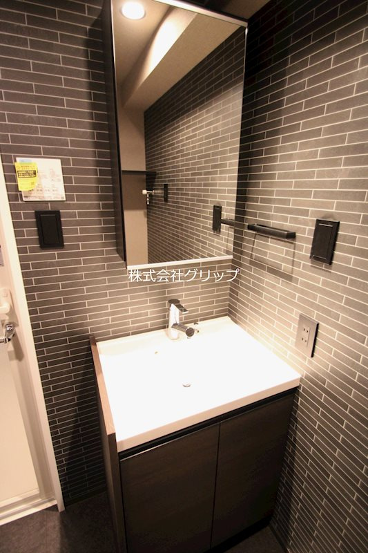 Le'a GRANDE横濱戸部の独立洗面台