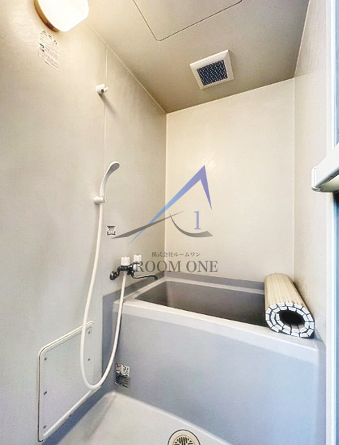 ローゼンシュトラウスの浴室|お風呂です。