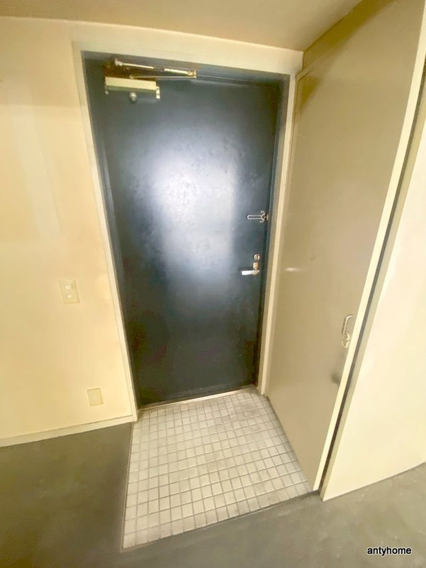 グランドメゾン西心斎橋　仲介手数料無料の玄関