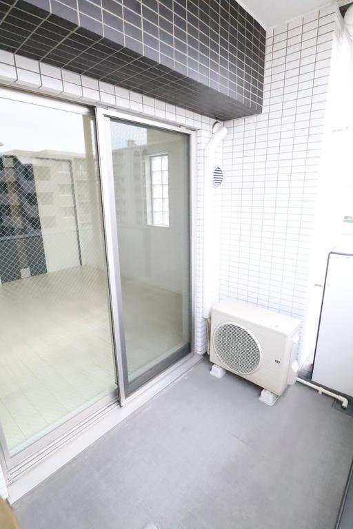 大阪市城東区成育２丁目の賃貸マンションのバルコニー