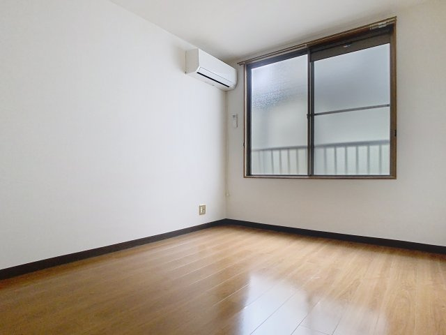 レディースクラウンの居間・リビング