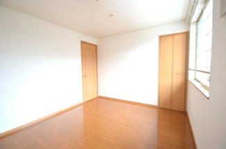 【洋室】 | ガーデン・パークハウスⅡ | 室内物干し