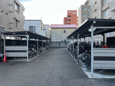 【駐輪場】 | パークハウス伏見 | 敷地内に屋根付き駐輪場もあります♪