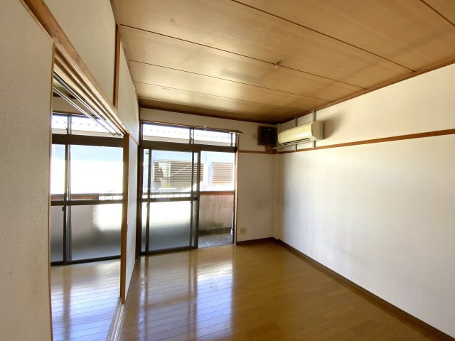 ソフィア茂原の洋室