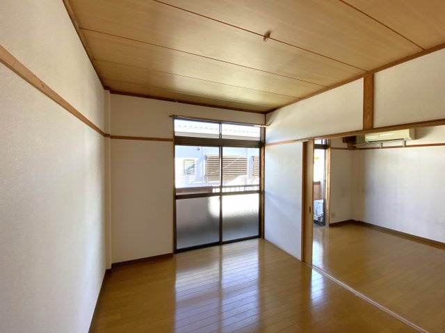 ソフィア茂原の洋室
