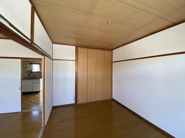 ソフィア茂原の洋室